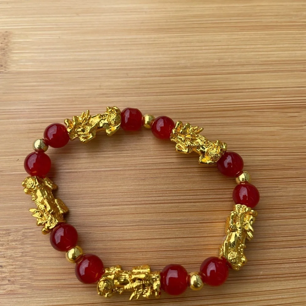 Red Agate Natural Stone Pixiu Wealth Bracelet - Picture 3 of 6